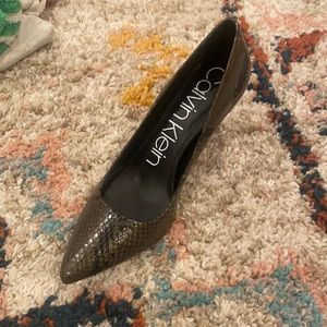 Calvin Klein Pumps Size 9